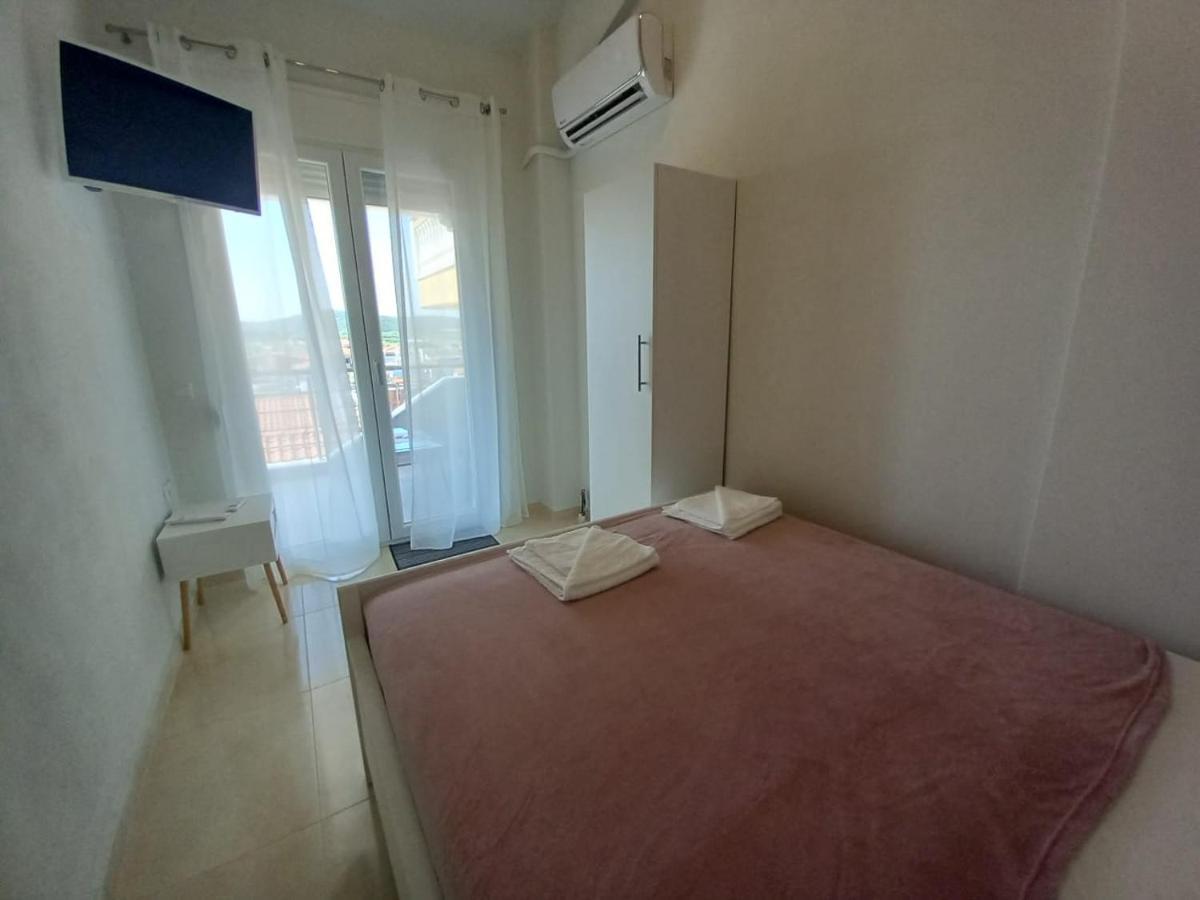 Elenis House Apartman Néa Péramos Kültér fotó