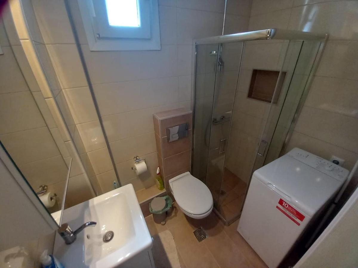 Elenis House Apartman Néa Péramos Kültér fotó